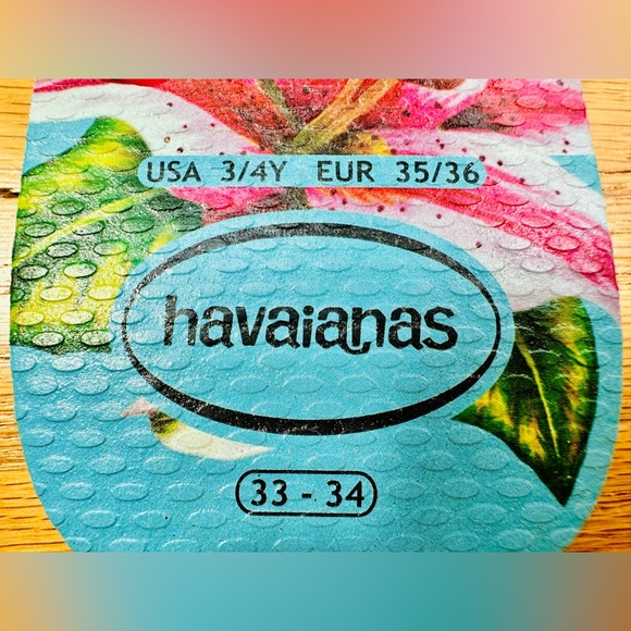 Havaianas Pink & Blue Flip-Flops with Tropical Flowers design Women’s Size 4 - Picture 7 of 7